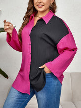 Load image into Gallery viewer, Plus Size Contrast Color Roll-Tap Sleeve Shirt
