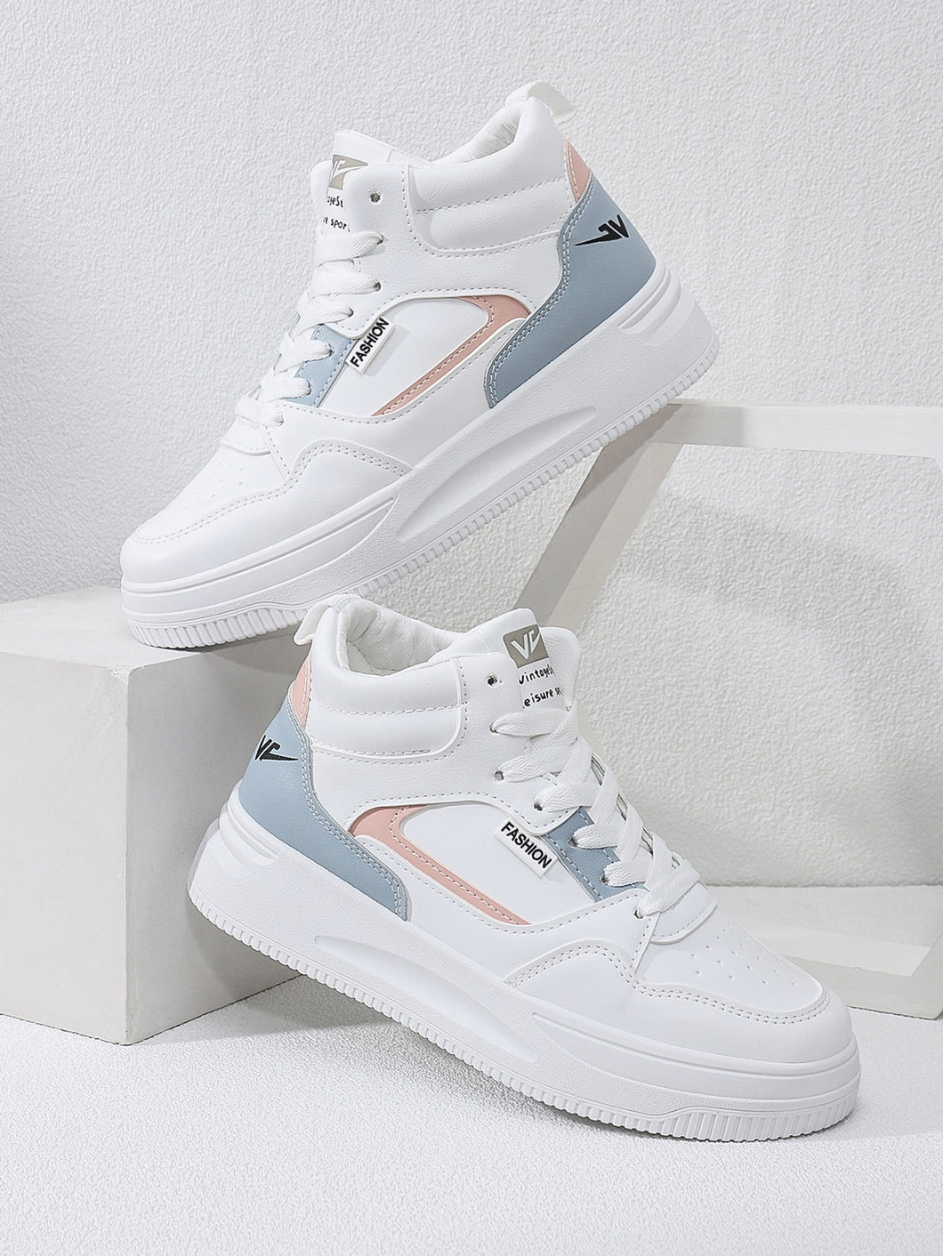 Colorblock Lace up Front Skate Shoes