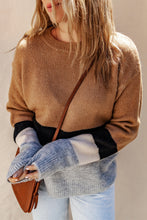 Load image into Gallery viewer, Color Block Round Neck Sweater
