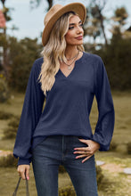 Last inn bildet i Galleri-visningsprogrammet, Notched Neck Raglan Sleeve Blouse
