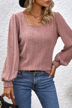 Last inn bildet i Galleri-visningsprogrammet, Square Neck Puff Sleeve Blouse
