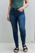 Load image into Gallery viewer, Judy Blue Aila Regular Full Size Mid Rise Cropped Relax Fit Jeans
