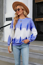 Load image into Gallery viewer, Gradient Round Neck Long Sleeve Sweatshirt
