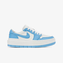 Load image into Gallery viewer, The original Nike sneakers for men and women in blue color
