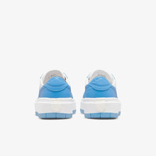 Load image into Gallery viewer, The original Nike sneakers for men and women in blue color
