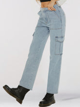 Load image into Gallery viewer, Straight Leg Jeans with Pockets
