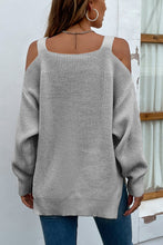 Last inn bildet i Galleri-visningsprogrammet, Ribbed Cold Shoulder Long Sleeve Knit Top
