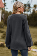 Last inn bildet i Galleri-visningsprogrammet, Notched Neck Raglan Sleeve Blouse
