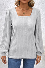 Last inn bildet i Galleri-visningsprogrammet, Square Neck Puff Sleeve Blouse
