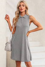 Last inn bildet i Galleri-visningsprogrammet, Collared Neck Sleeveless Dress
