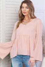 Last inn bildet i Galleri-visningsprogrammet, V-Neck Flare Sleeve Blouse
