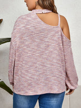 Last inn bildet i Galleri-visningsprogrammet, Plus Size Mock Neck Cutout Shoulder Blouse
