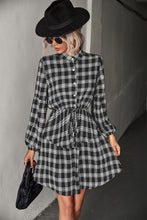 Last inn bildet i Galleri-visningsprogrammet, Plaid Band Collar Drawstring Shirt Dress
