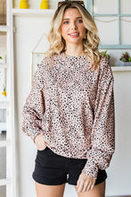 Last inn bildet i Galleri-visningsprogrammet, Leopard Print Round Neck Long Sleeve Sweatshirt
